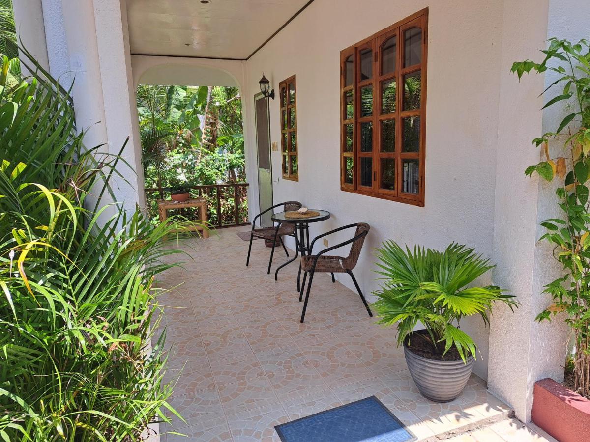 Palmera Palma Private 1-Br Bungalow In Моалбоал Экстерьер фото